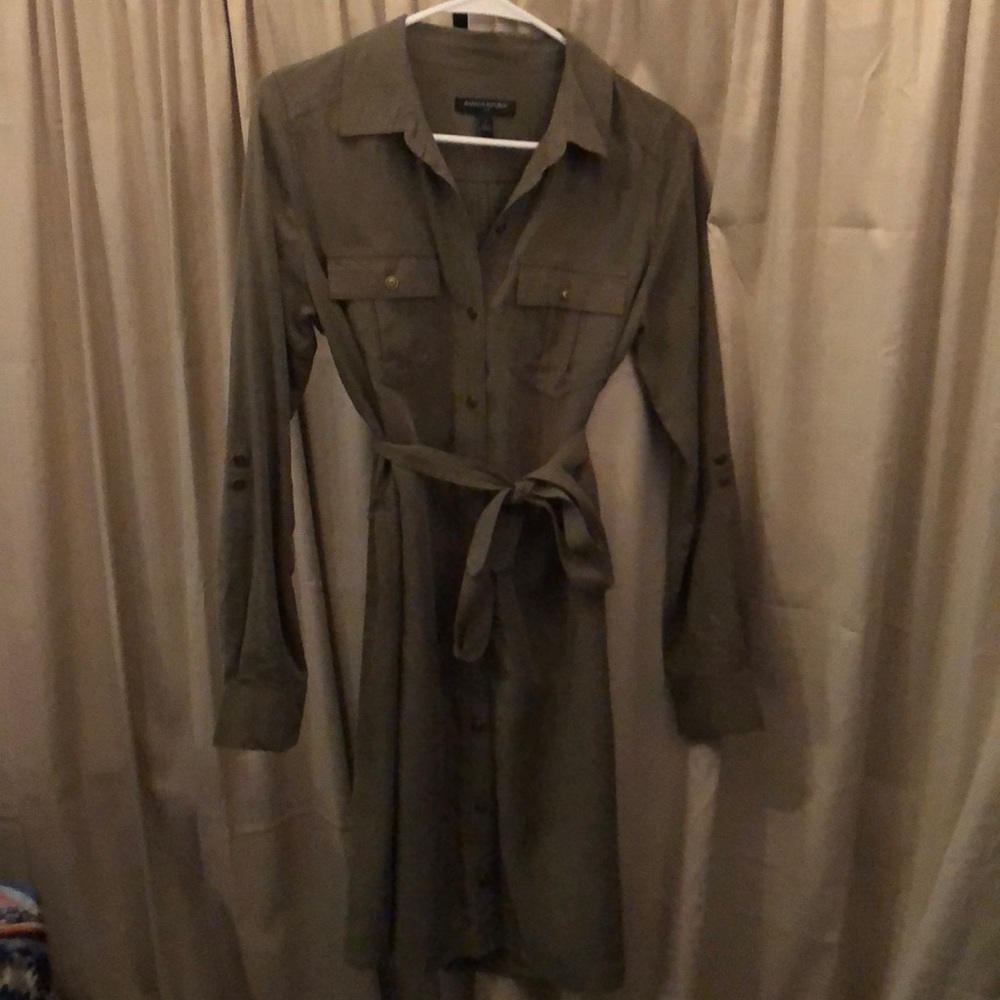 Banana Republic Classic Dress